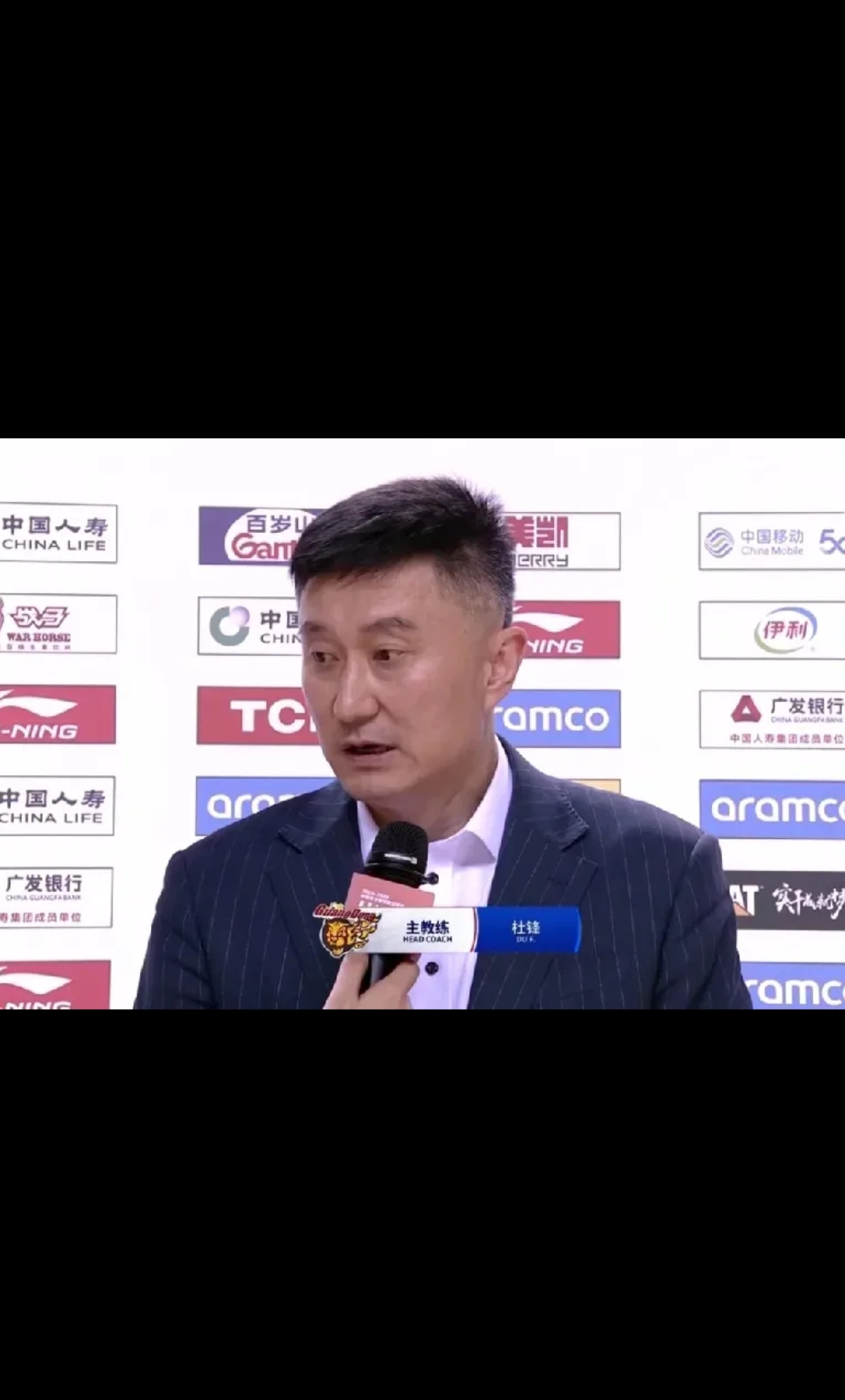 广东宏远队力争夺冠，壮志凌云再战球场