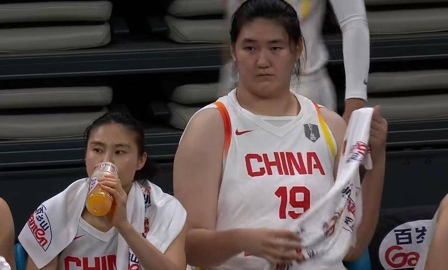 亚洲杯-张子宇11分钟13分女篮狂胜印尼51分
